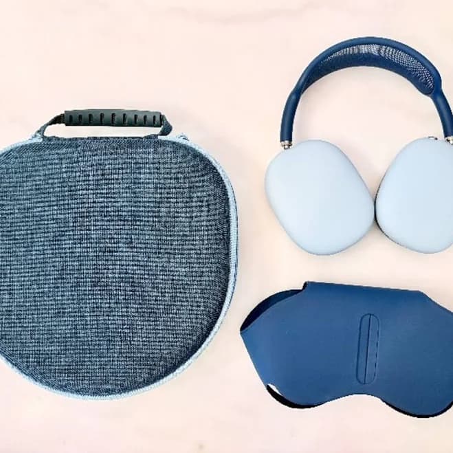 Apple AirPods MAX (Sky Blue) | AppleCare+ Thru Jan 2026! | $600+ Retail - Women | Color: Blue | Size: M
