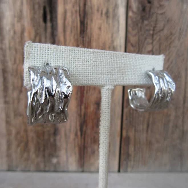 90s Chunky Wide Fluted Hoop Earrings