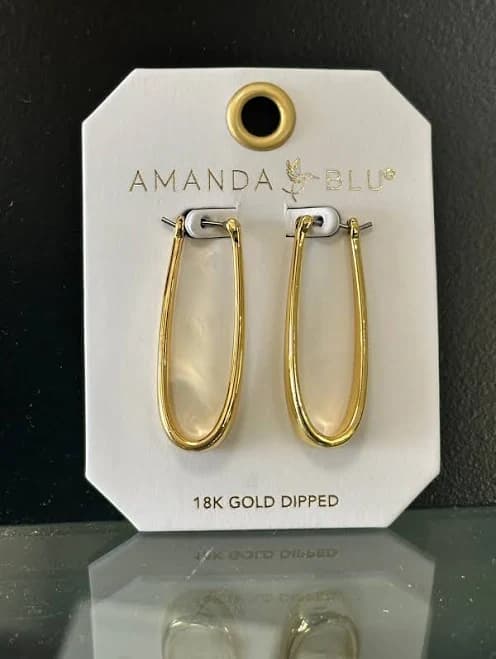 Lilly Elongated Hoop