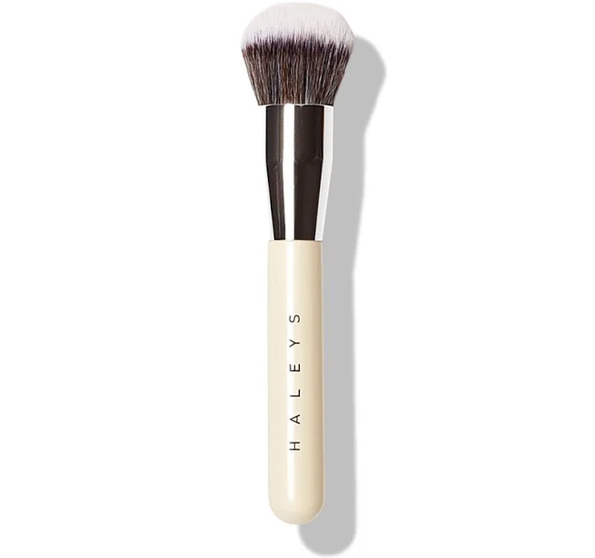 Haleys Beauty Brilliant Kabuki Brush