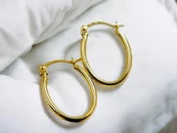 14K Gold Oval Hoop Earrings