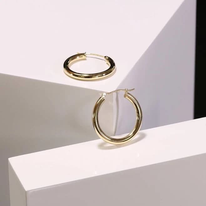 14K Gold Lightweight Hoop Earrings
