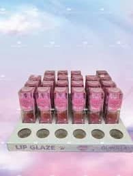 Olibolla lip gloss with shine