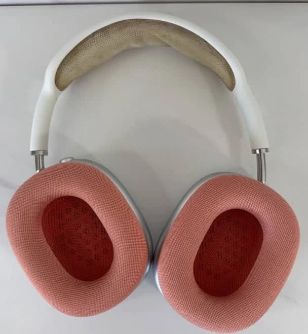 Apple Airpods Max (lightning) - Silver With Pink Ear Cushions - Read
