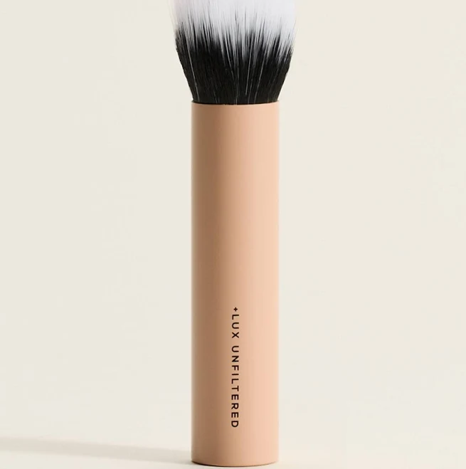 + Lux Unfiltered Blending Face Brush