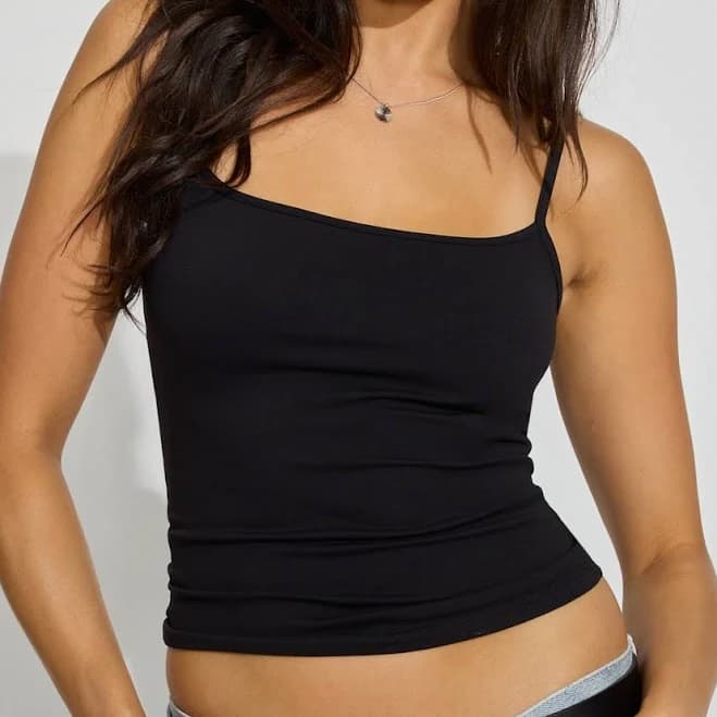 Garage Women's Sleek Scoop Cami Top