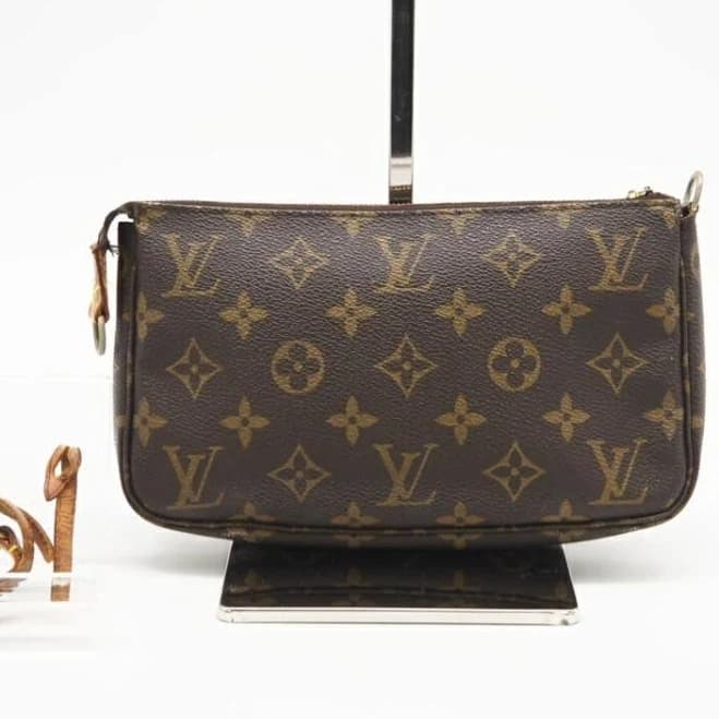 Louis Vuitton Women's Monogram Pochette Accessoires Shoulder Bag
