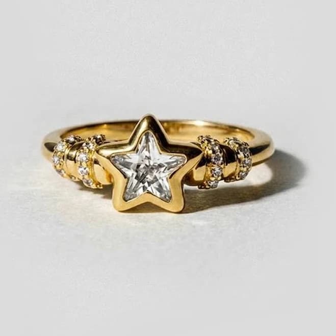 Oomiay Chunky Vintage Gold Crystal Bezel Ring
