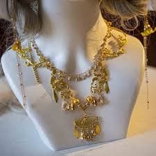 Gold Fan Pendant Necklace