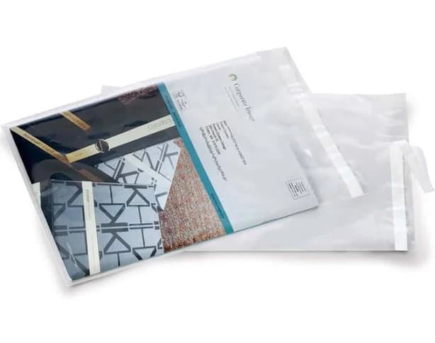 Postal Approved Clear Lip & Tape Mailer