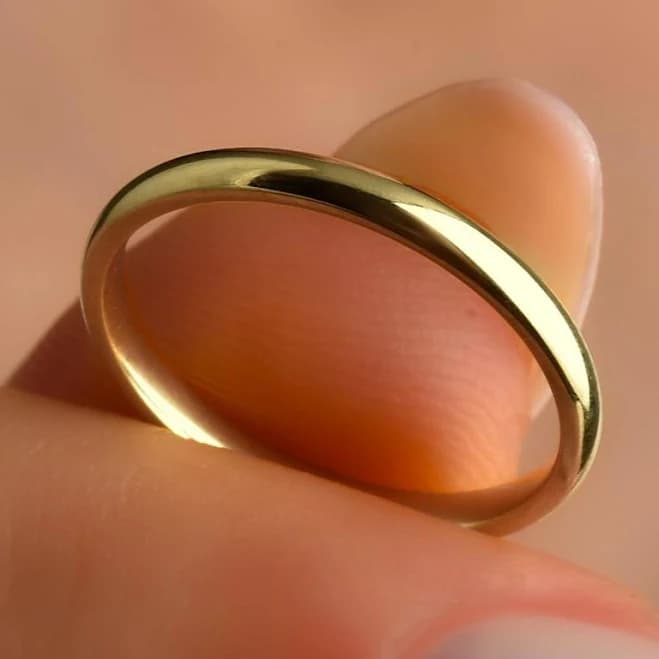 14K Gold Minimalist Wedding Band