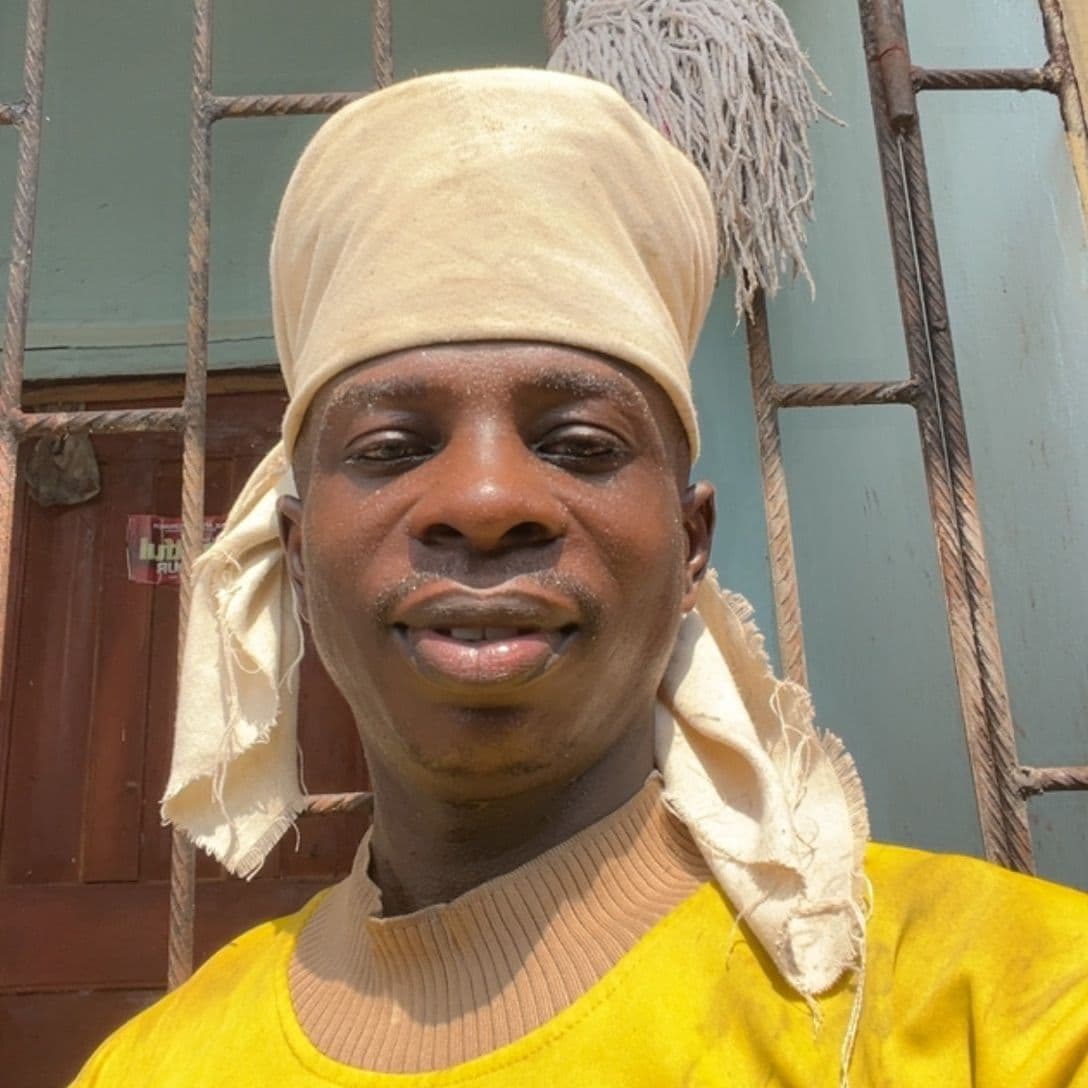Etabunor Comedy 
